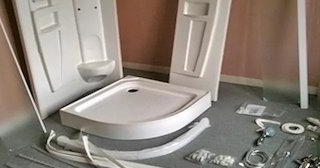 Установка и монтаж душевых кабин от 4104 руб. в Кирово-чепецке - СантехДомКрв