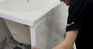 Установка экрана под ванну - цена за работу от 4104 руб. в Кирово-чепецке